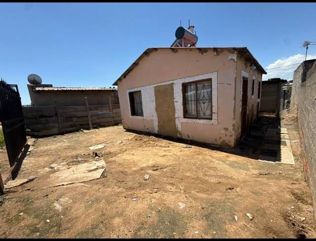 2 BEDROOM HOUSE FOR SALE IN TEMBISA CENTRAL